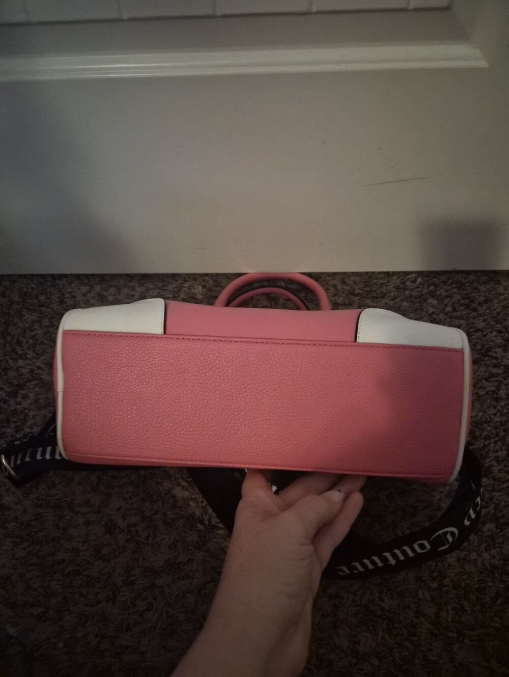 Like New Juicy Couture Pink Bowler Bag - Picture 6 of 7